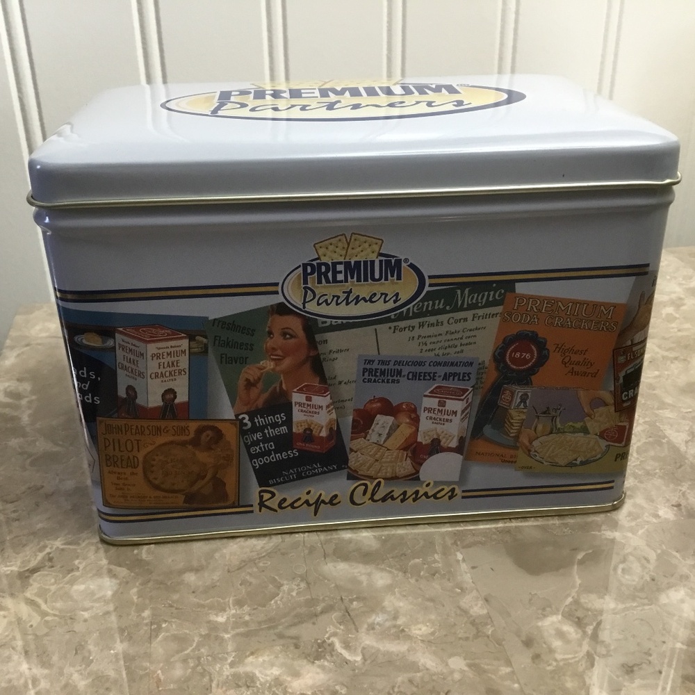 NIB 2000 Premium Partners Saltine Crackers Empty 3x5 Recipe Card Tin